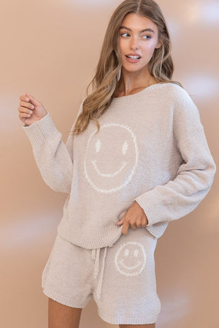 Hot Girl Snuggy Soft Smiley Top And Shorts Two Piece Lounge Set