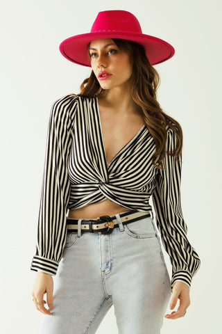 Hot Girl StripedTwisted Long Sleeve Crop Top In Black and White