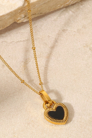 HGA Vintage Love Heart Pendant Gold Necklace In Black