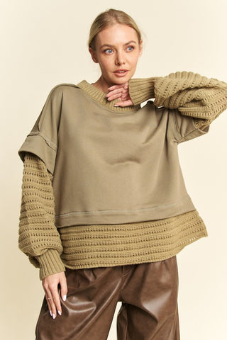 Hot Girl X Davi & Dani Faux Layered Sweater In Olive