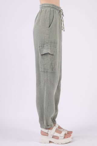 Hot Girl Washed Woven Crinkle Gauze Drawstring Cargo Pants In Sage