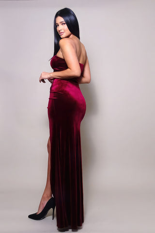 Hot Girl Strapless Sweetheart Velvet Maxi Dress In Burgundy