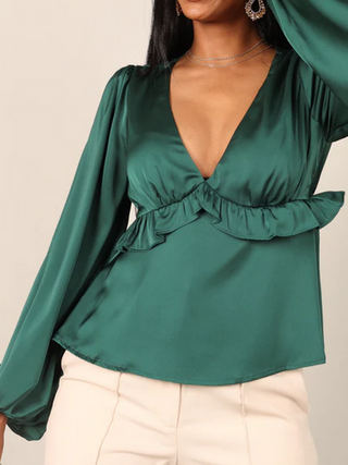 Hot Girl V-Neck Lantern Sleeve Peplum Long Sleeve Blouse In Emerald