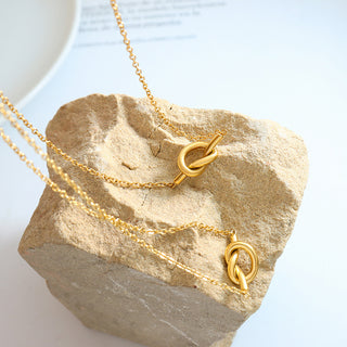 HGA 18K Gold-Plated Knot Necklace - Hot Girl Apparel