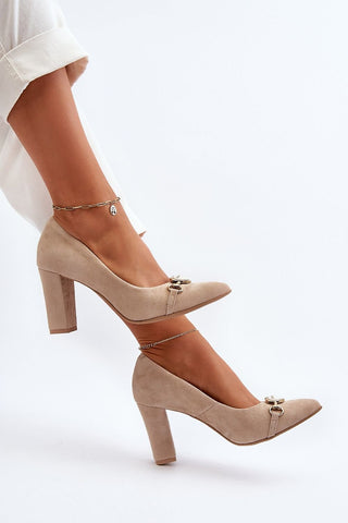 Step In Style Gold Heart Leather Pumps - Hot Girl Apparel