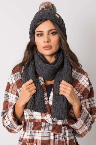 Rue Paris Pom Pom Beanie Hat And Scarf Set