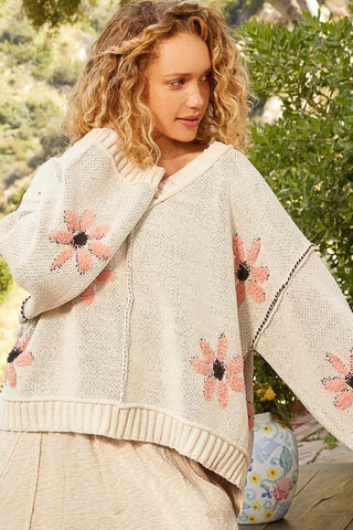 Hot Girl V-Neck Floral Pattern Chenille Sweater In Ivory