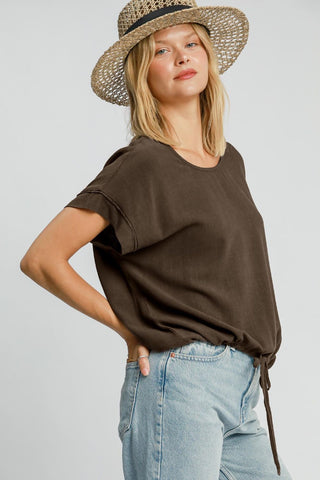 Hot Girk X Umgee Drawstring Hem Linen Short Sleeve T-Shirt In Brown